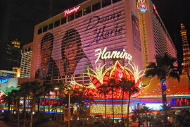 Donny och Marie Osmond, störst i alla fall på Flamingos fasad, i Las Vegas.